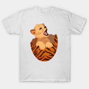 Baby tiger in the egg, I’m born, baby shower T-Shirt